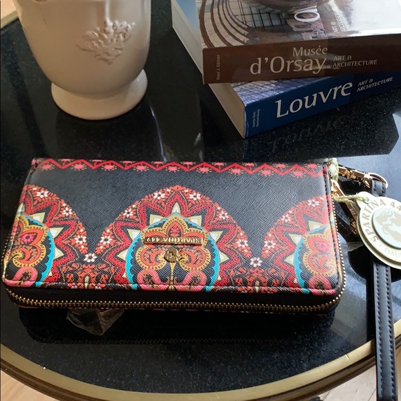 Spartina 449 Handbags - SPARTINA 449 Retreat Wristlet Wallet